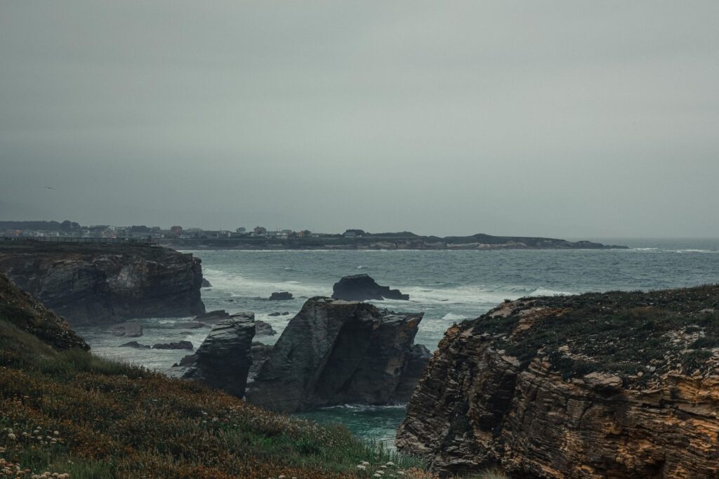 Bucear en Bucear en Islas Cies y Ons: Atlantico gallego, bateas y vida fria